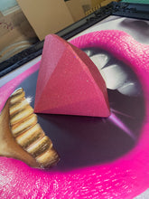 Load image into Gallery viewer, 3D Pink Diamond lips Sculpture